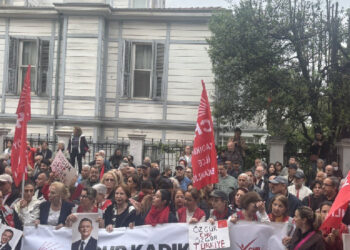 İstanbul’un 39 ilçesinde ‘mutlak butlan’ yürüyüşü İstanbul’un 39 ilçesinde ‘mutlak butlan’ yürüyüşü