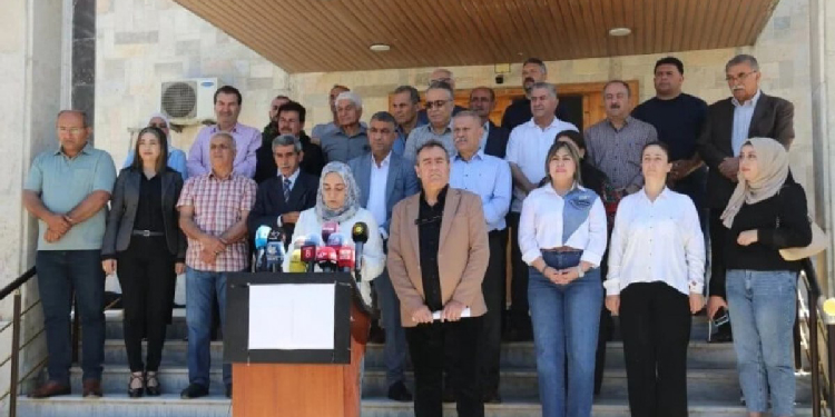 Rojava’daki parti ve örgütlerden ‘Halk Meclisi’ tepkisi Rojava’daki parti ve örgütlerden ‘Halk Meclisi’ tepkisi