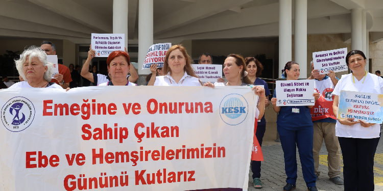 SES ebe ve hemşirelerin sorunlarına dikkat çekti SES ebe ve hemşirelerin sorunlarına dikkat çekti