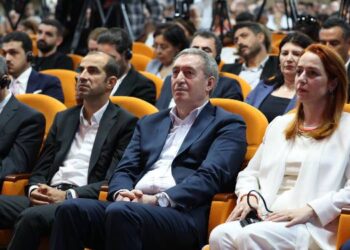 Figen Yüksekdağ, Demirtaş ve Mızraklı’dan foruma mesaj