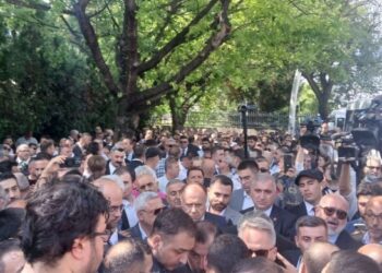 Özel ve Kılıçdaroğlu tarafları karşı karşıya geldi