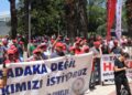 Anlaşma çıkmadı, işçiler belediyeye yürüdü