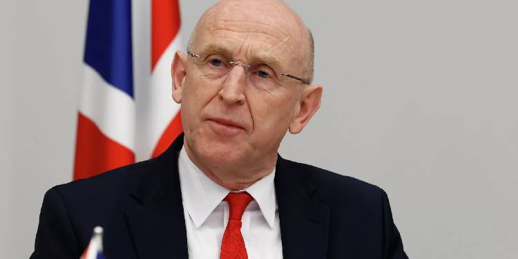 İngiltere Savunma Bakanı John Healey istifa etti İngiltere Savunma Bakanı John Healey istifa etti