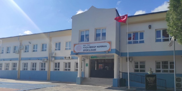 Foça Spor Lisesi kapatılıyor Foça Spor Lisesi kapatılıyor