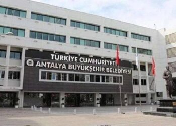 Antalya Belediyesi soruşturmasında 5 tutuklama Antalya Belediyesi soruşturmasında 5 tutuklama