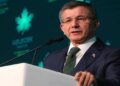 Ahmet Davutoğlu siyaseti bıraktığını açıkladı