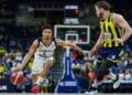 Fenerbahçe-Beşiktaş finalin ikinci maçı için parkeye çıkıyor Fenerbahçe-Beşiktaş finalin ikinci maçı için parkeye çıkıyor