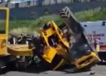 İş makinesi çekiciden düştü: 1 kişi hayatını kaybetti