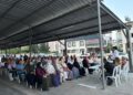 Ev ev gezip halkın sorunlarını dinleyip mitinge çağırıyorlar