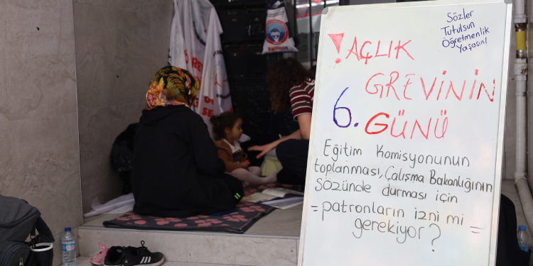 Öğretmenlerin açlık grevi 6’ncı gününde Öğretmenlerin açlık grevi 6’ncı gününde