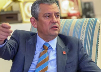 Özel’in eski şoförü ve danışmanı gözaltına alındı Özel’in eski şoförü ve danışmanı gözaltına alındı