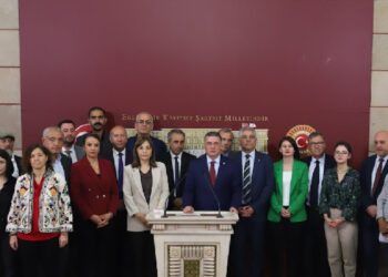 “Suriye’de Alevilere yönelik saldırılar tehlikeli boyutlara ulaştı” “Suriye’de Alevilere yönelik saldırılar tehlikeli boyutlara ulaştı”