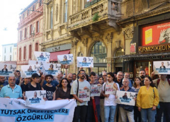 Tutsak gazetecilerin tahliyesi istendi