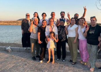 Aygül Kapçak 32 yılın ardından tahliye oldu Aygül Kapçak 32 yılın ardından tahliye oldu