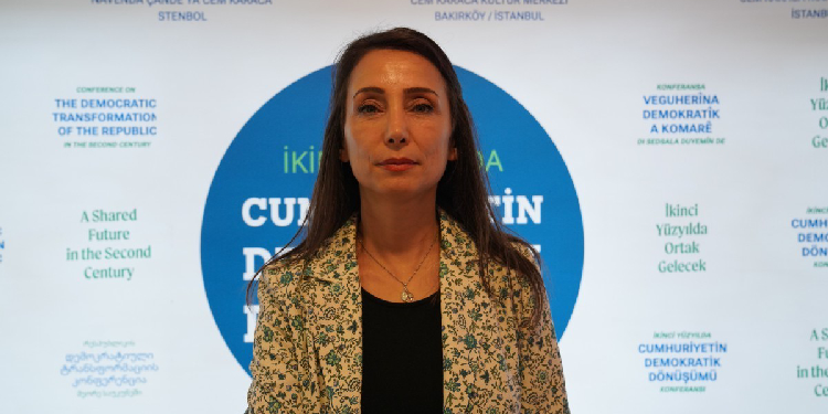 Tülay Hatimoğulları: Demokratik Cumhuriyet’in yolu barıştan geçiyor Tülay Hatimoğulları: Demokratik Cumhuriyet’in yolu barıştan geçiyor