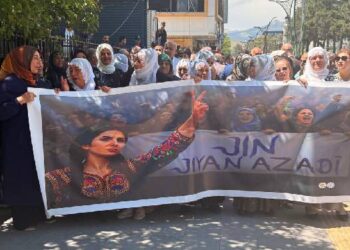 Tetwan’da Rahmi Koç protestosu Tetwan’da Rahmi Koç protestosu