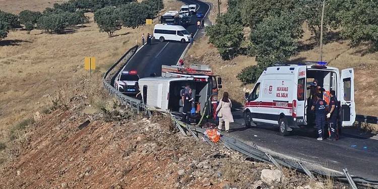 Cezaevindeki babasını ziyaretten dönerken yaşamını yitirdi Cezaevindeki babasını ziyaretten dönerken yaşamını yitirdi