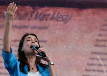 Tülay Hatimoğulları: Kök yasa başka yasalara zemin hazırlayacak
