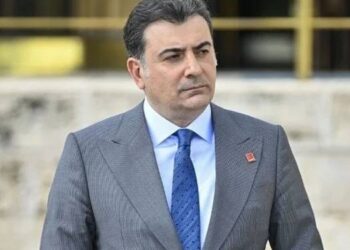 CHP’li Zeynel Emre: Kurultay dışında bir karar alınamaz CHP’li Zeynel Emre: Kurultay dışında bir karar alınamaz