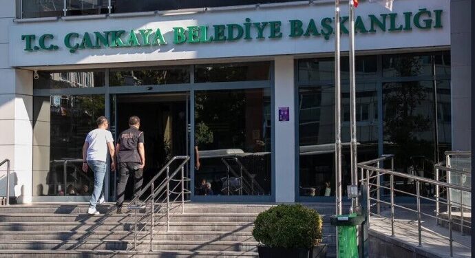 Çankaya Belediye Başkanı tutuklandı Çankaya Belediye Başkanı tutuklandı