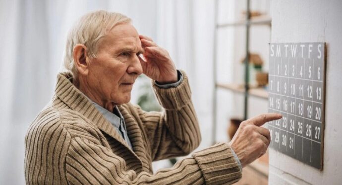 Yeni araştırma: Yetersiz uyku bazı kişilerde Alzheimer sürecini hızlandırabilir