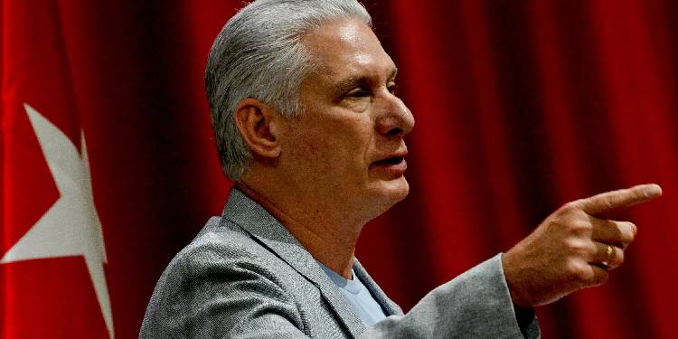 Küba liderinden, Trump’ın tehditlerine yanıt: Sürprize de yenilgiye de yer yok Küba liderinden, Trump’ın tehditlerine yanıt: Sürprize de yenilgiye de yer yok