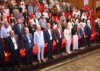 Çetin Arkaş: Ekmeğin bulunduğu coğrafyada ekmeksiz kalıyoruz Çetin Arkaş: Ekmeğin bulunduğu coğrafyada ekmeksiz kalıyoruz