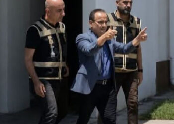 Kıbrıs’ta bir belediye başkanı evrak sahteleme suçundan 6 ay hapse mahkum edildi
