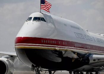 Amerikan basını: Trump, Türkiye’den ayrılırken güvenlik gerekçesiyle eski Air Force One’ı kullandı Amerikan basını: Trump, Türkiye’den ayrılırken güvenlik gerekçesiyle eski Air Force One’ı kullandı