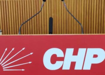 ‘Yeni parti’ açıklaması sonrası CHP’de ilk istifa ‘Yeni parti’ açıklaması sonrası CHP’de ilk istifa