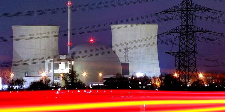 Alman basını: Uzun süreli elektrik kesintilerine karşı gizli acil durum planı hazırlanıyor Alman basını: Uzun süreli elektrik kesintilerine karşı gizli acil durum planı hazırlanıyor