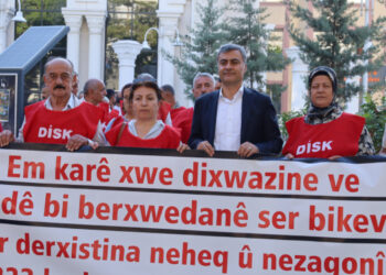 Van Belediyesi işçilerinin eylemi 338’inci gününde