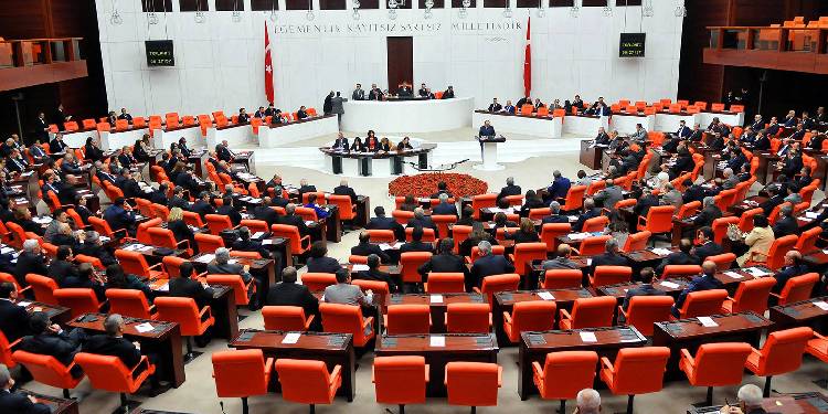 Adli sürece dahil olan çocuklara ilişkin düzenleme Meclis’e sunuldu Adli sürece dahil olan çocuklara ilişkin düzenleme Meclis’e sunuldu