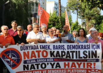 Mersin’de NATO protestosu Mersin’de NATO protestosu