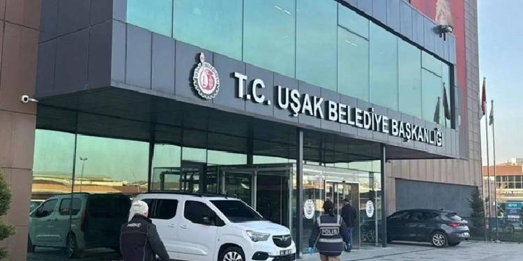 Uşak Belediyesi soruşturmasında 15 gözaltı