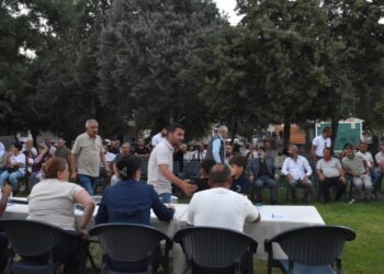 Uyuşturucuya karşı Rezan’da halk toplantısı Bismil’de yürüyüş Uyuşturucuya karşı Rezan’da halk toplantısı Bismil’de yürüyüş
