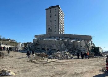 Depremde 42 kişinin öldüğü bina davasında tutuklu kalmadı