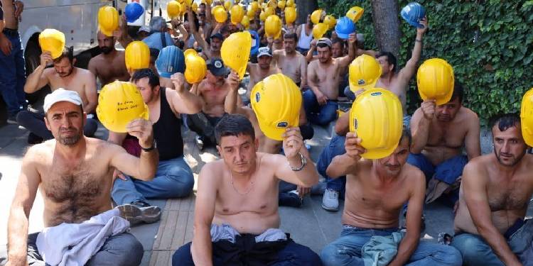 Madenciler 18 gündür direniyor: Anlaşma büyük ölçüde sağlandı Madenciler 18 gündür direniyor: Anlaşma büyük ölçüde sağlandı