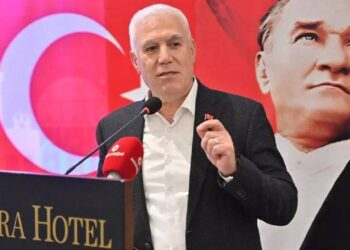 Bursa Büyükşehir Belediye Başkanı Mustafa Bozbey CHP’den istifa etti
