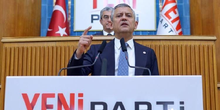 Özel’den CHP’lilere istifa çağrısı Özel’den CHP’lilere istifa çağrısı