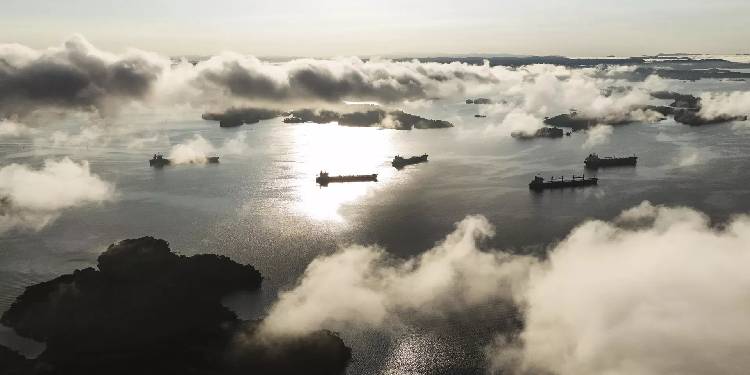 Panama Kanalı’nda rekor: Tek geçiş için 5.3 milyon dolar Panama Kanalı’nda rekor: Tek geçiş için 5.3 milyon dolar