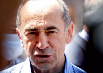 Ermenistan eski Cumhurbaşkanı Robert Koçaryan gözaltına alındı Ermenistan eski Cumhurbaşkanı Robert Koçaryan gözaltına alındı