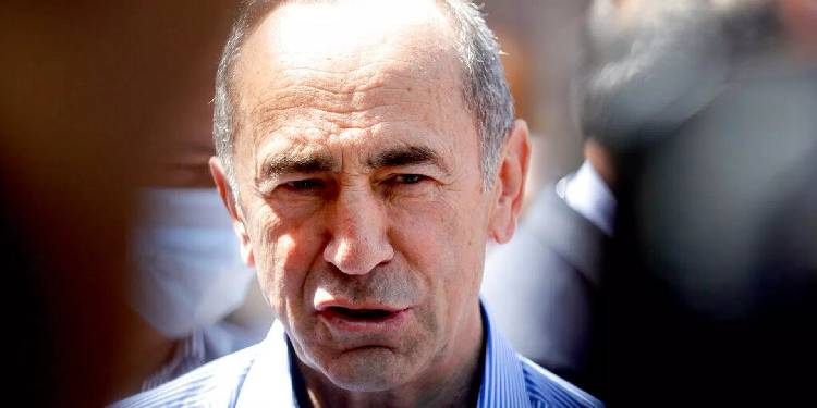 Ermenistan eski Cumhurbaşkanı Robert Koçaryan gözaltına alındı Ermenistan eski Cumhurbaşkanı Robert Koçaryan gözaltına alındı