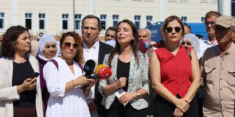 Tülay Hatimoğulları’ndan Çepni’ye ziyaret: AİHM kararlarını uygulayın Tülay Hatimoğulları’ndan Çepni’ye ziyaret: AİHM kararlarını uygulayın