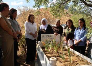 Ceylan Önkol mezarı başında anıldı Ceylan Önkol mezarı başında anıldı