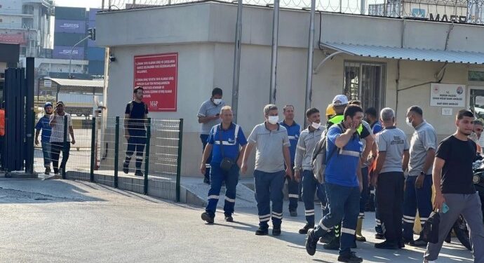 Mersin Limanı’nda iş kazası: Sızıntıdan 35 kişi etkilendi Mersin Limanı’nda iş kazası: Sızıntıdan 35 kişi etkilendi