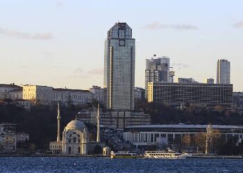Ahmet Şık’tan Akın Gürlek’e Süzer Plaza iddiaları: 6 soru