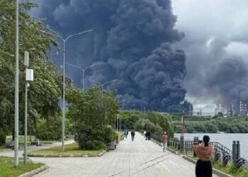 Ukrayna’dan Moskova’ya büyük İHA saldırısı: Petrol rafinerisi vuruldu, 2 kişi hayatını kaybetti Ukrayna’dan Moskova’ya büyük İHA saldırısı: Petrol rafinerisi vuruldu, 2 kişi hayatını kaybetti