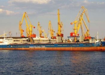 Karadeniz’de Türkiye gemisine sal