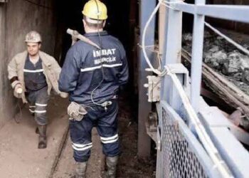 Soma’da İmbat Madencilik işçilerinin yürüyüşüne jandarma engeli Soma’da İmbat Madencilik işçilerinin yürüyüşüne jandarma engeli